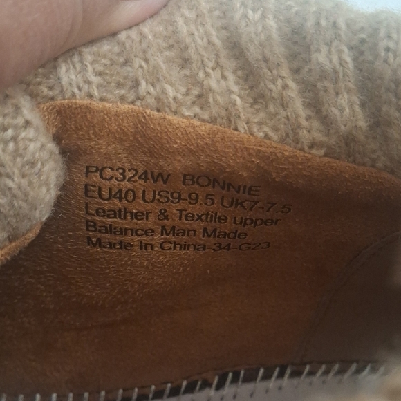 Aetrex Women's Dark Brown High-Top Sneakers Size 9 - Picture 10 of 10